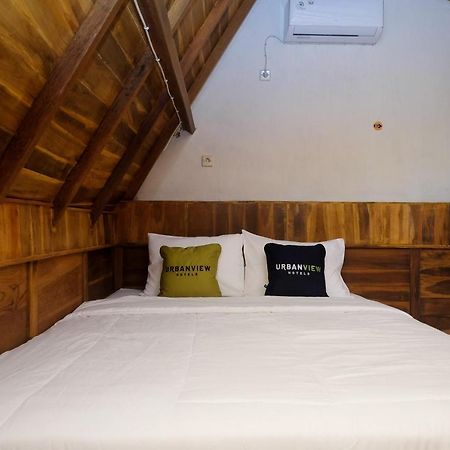 Urbanview Villa Lukulo Kebumen By Reddoorz Εξωτερικό φωτογραφία