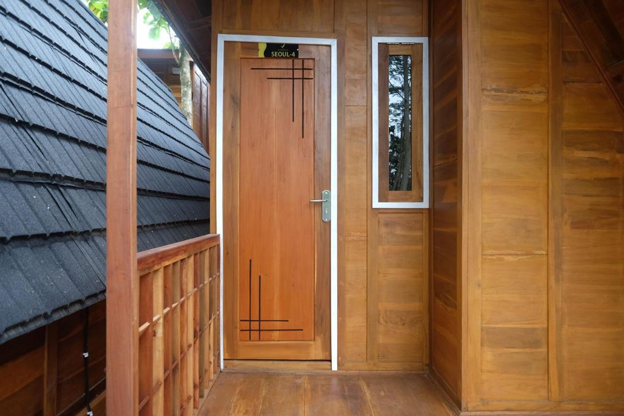 Urbanview Villa Lukulo Kebumen By Reddoorz Εξωτερικό φωτογραφία