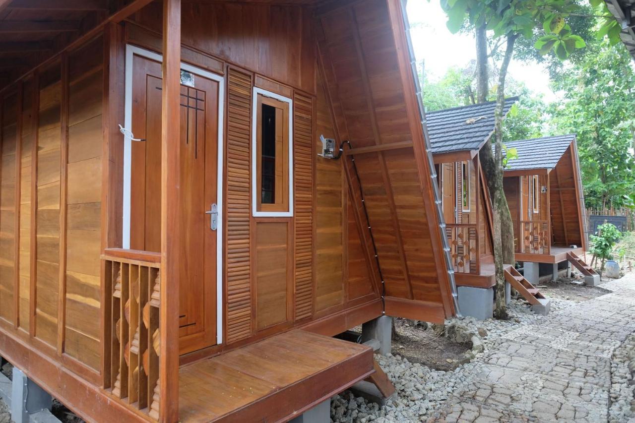 Urbanview Villa Lukulo Kebumen By Reddoorz Εξωτερικό φωτογραφία